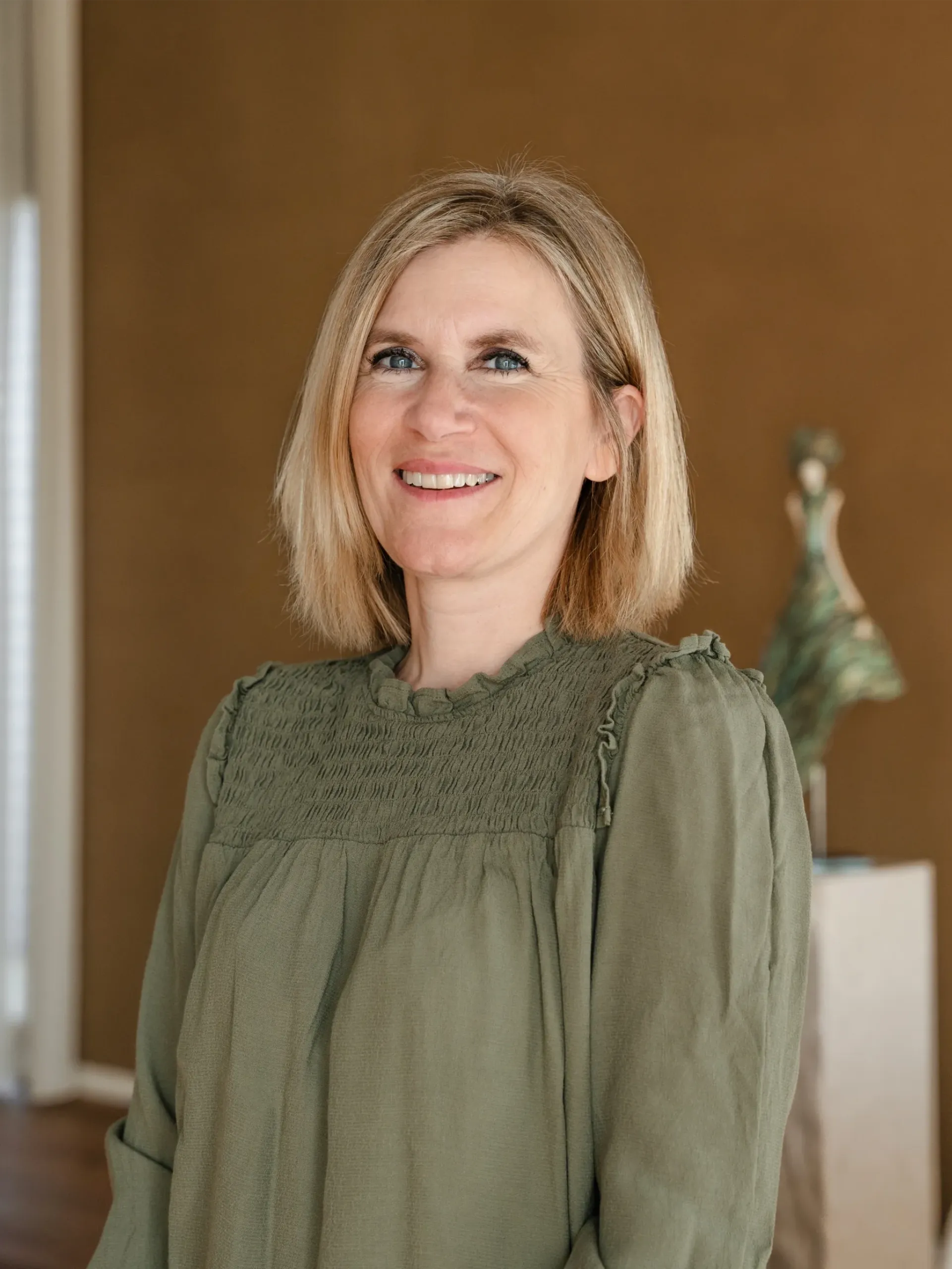 Dr. Anna Michalek